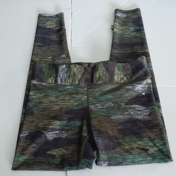 Terez Heathered Camo Tall Band Leggings Size M - Picture 5 of 10